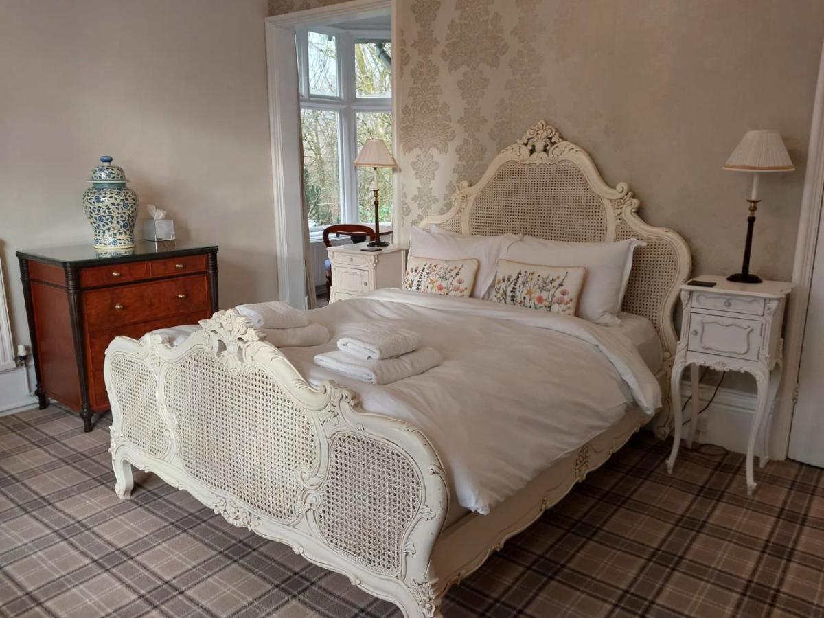 Ambleside Manor - Vegetarian B&B Bagian luar foto
