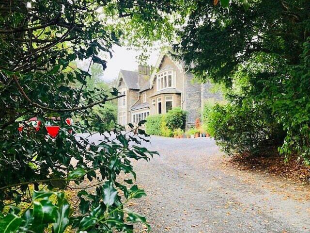 Ambleside Manor - Vegetarian B&B Bagian luar foto